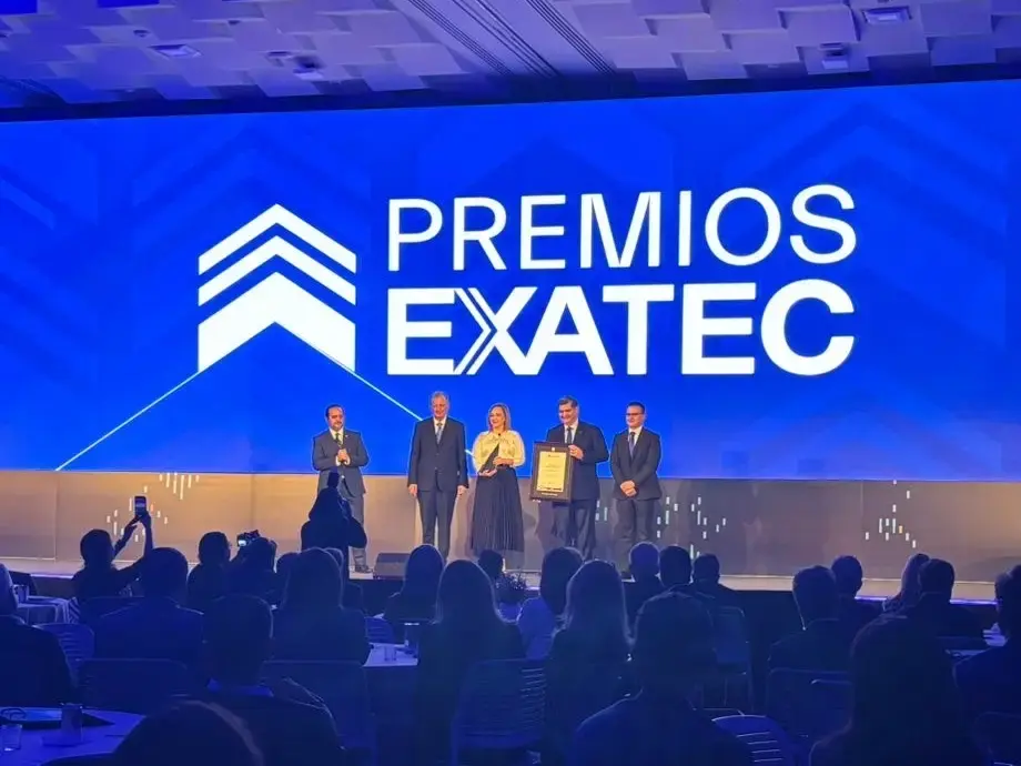 Celebrando la Trayectoria de Lorena Vázquez Ordaz: Premio Trayectoria EXATEC 2024